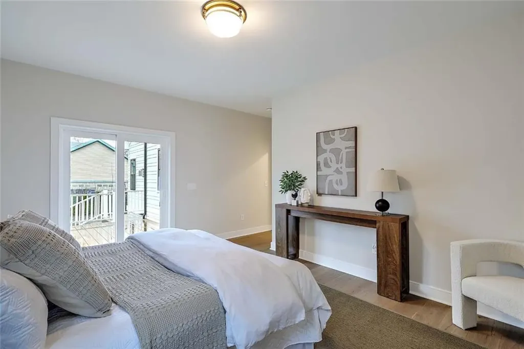 28 Castle Street East Greenwich RI 02818