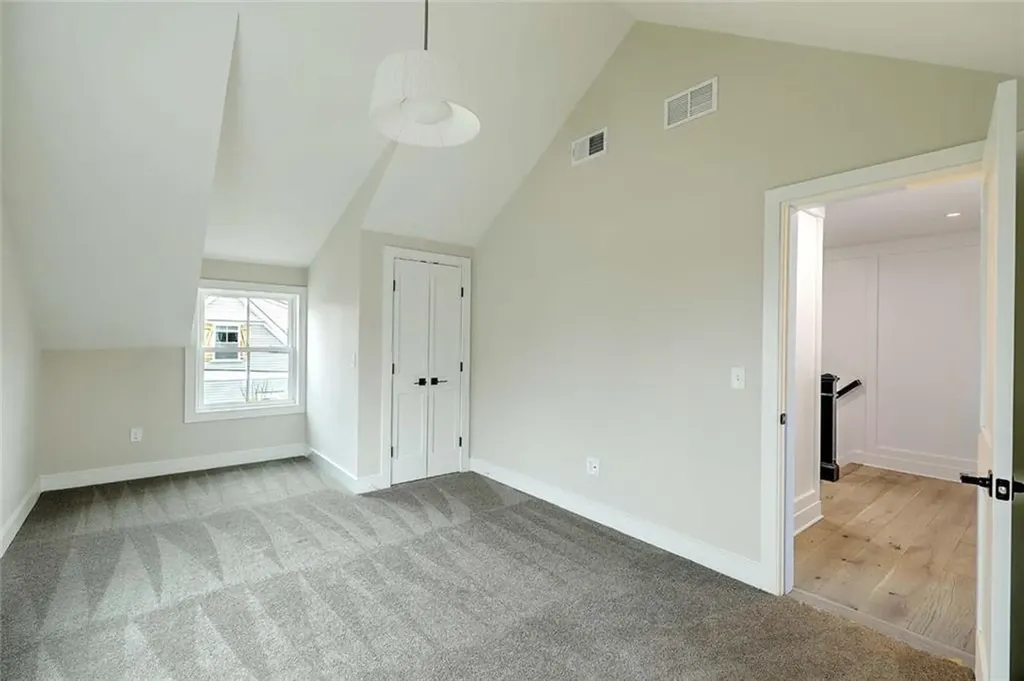 28 Castle Street East Greenwich RI 02818