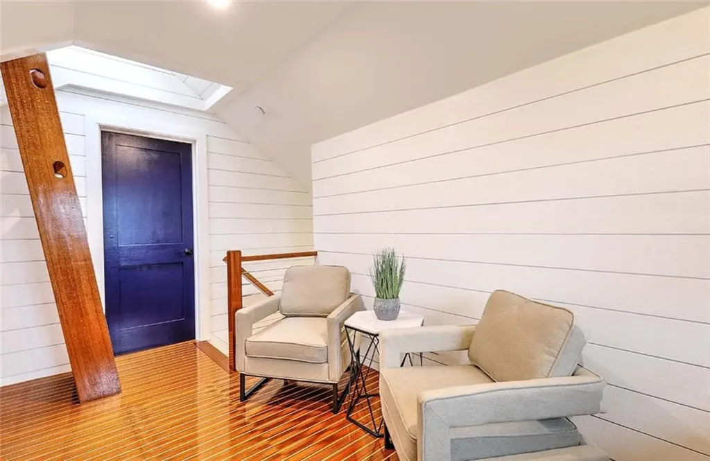 28 Castle Street East Greenwich RI 02818