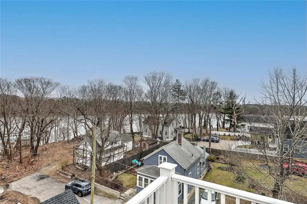 28 Castle Street East Greenwich RI 02818