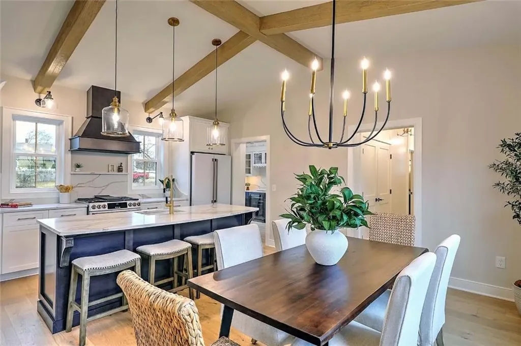 28 Castle Street East Greenwich RI 02818