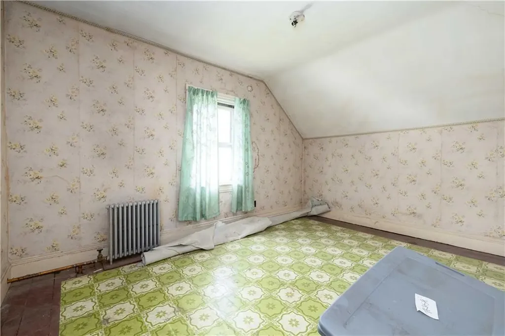 301 Glenwood Avenue Pawtucket RI 02860
