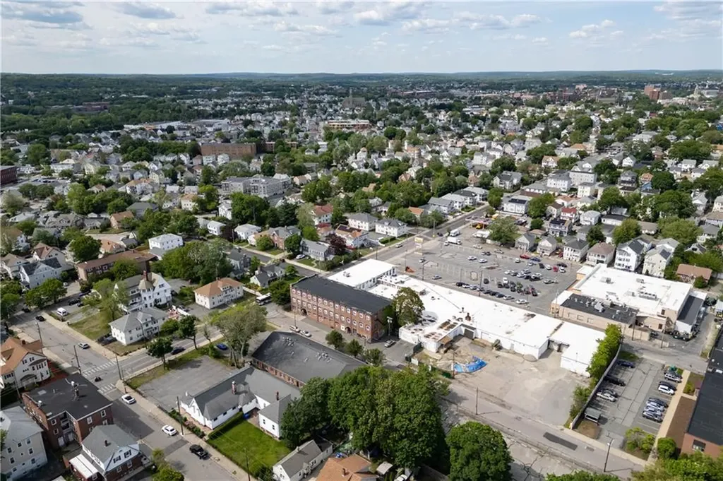 301 Glenwood Avenue Pawtucket RI 02860