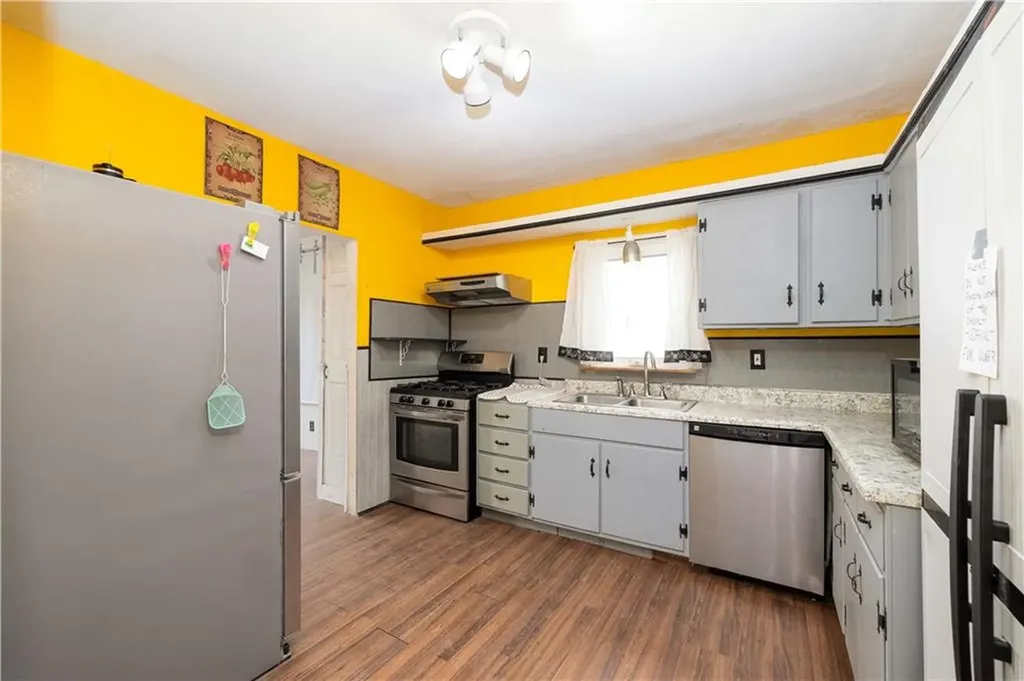301 Glenwood Avenue Pawtucket RI 02860