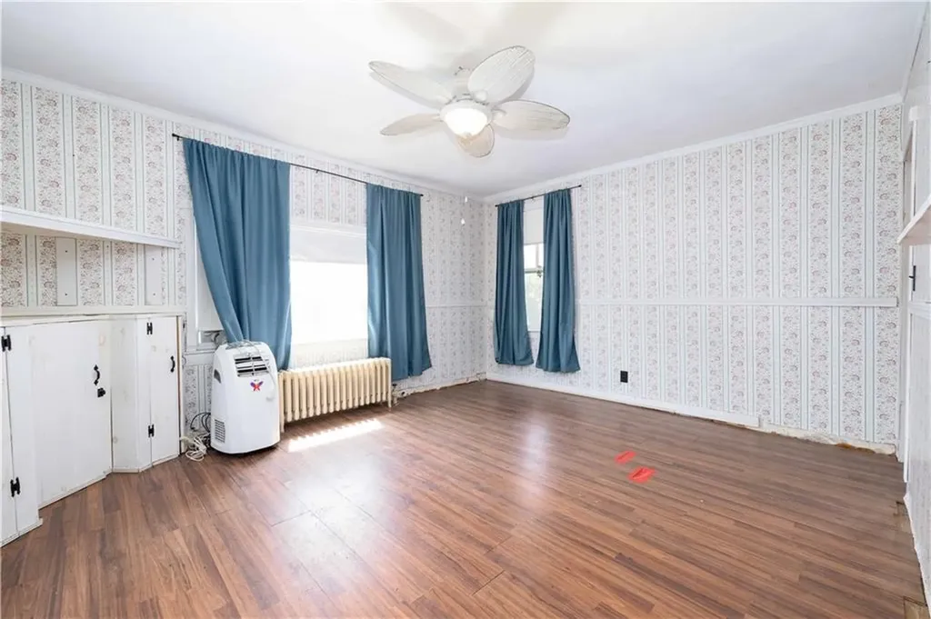 301 Glenwood Avenue Pawtucket RI 02860