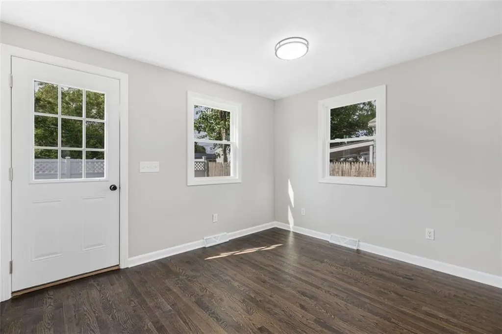 21 Victor Emanuel Avenue Providence RI 02904