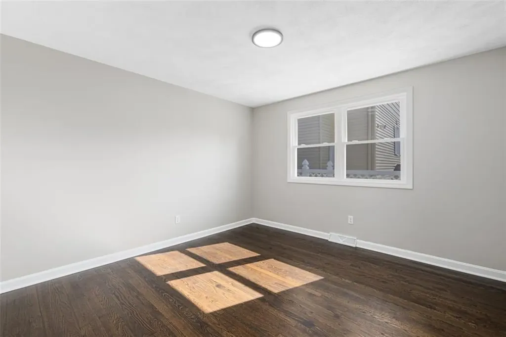 21 Victor Emanuel Avenue Providence RI 02904
