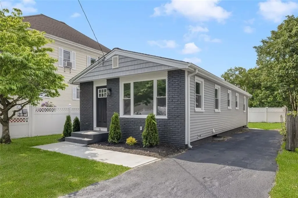 21 Victor Emanuel Avenue Providence RI 02904