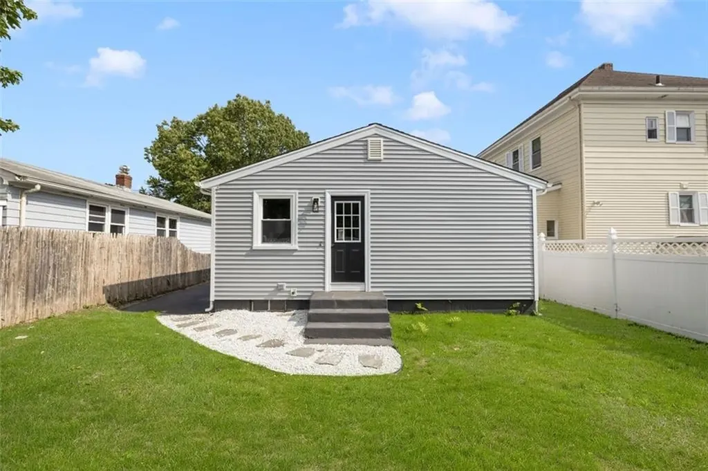 21 Victor Emanuel Avenue Providence RI 02904