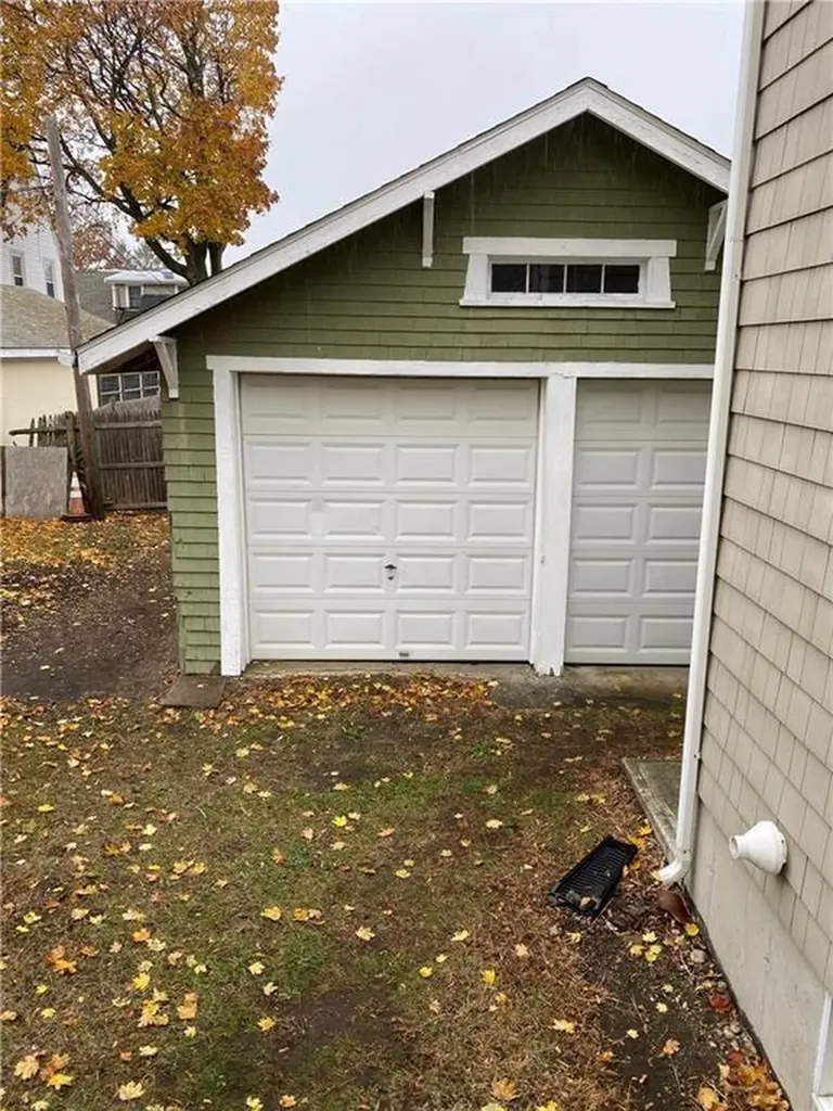 65 Hatfield Street Pawtucket RI 02861