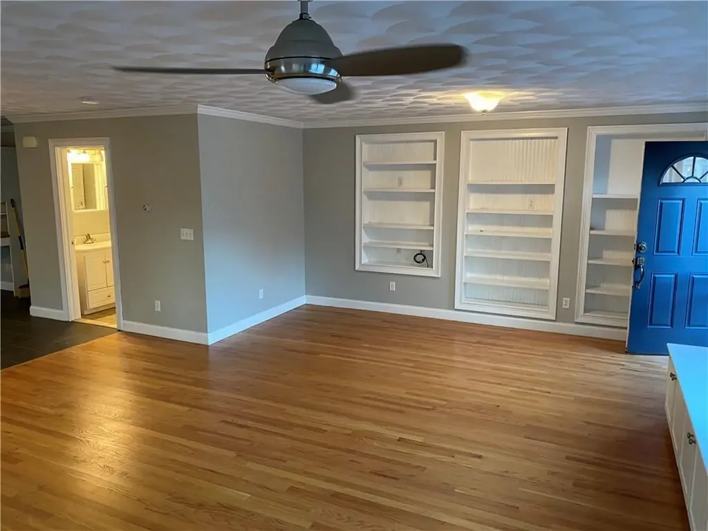 65 Hatfield Street Pawtucket RI 02861