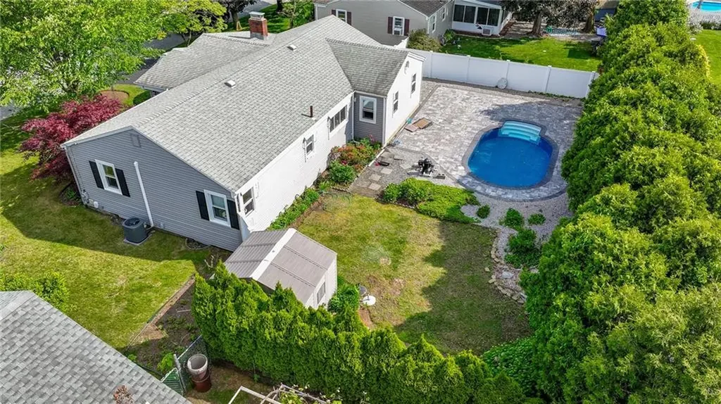 11 Laurelhurst Road Cranston RI 02920