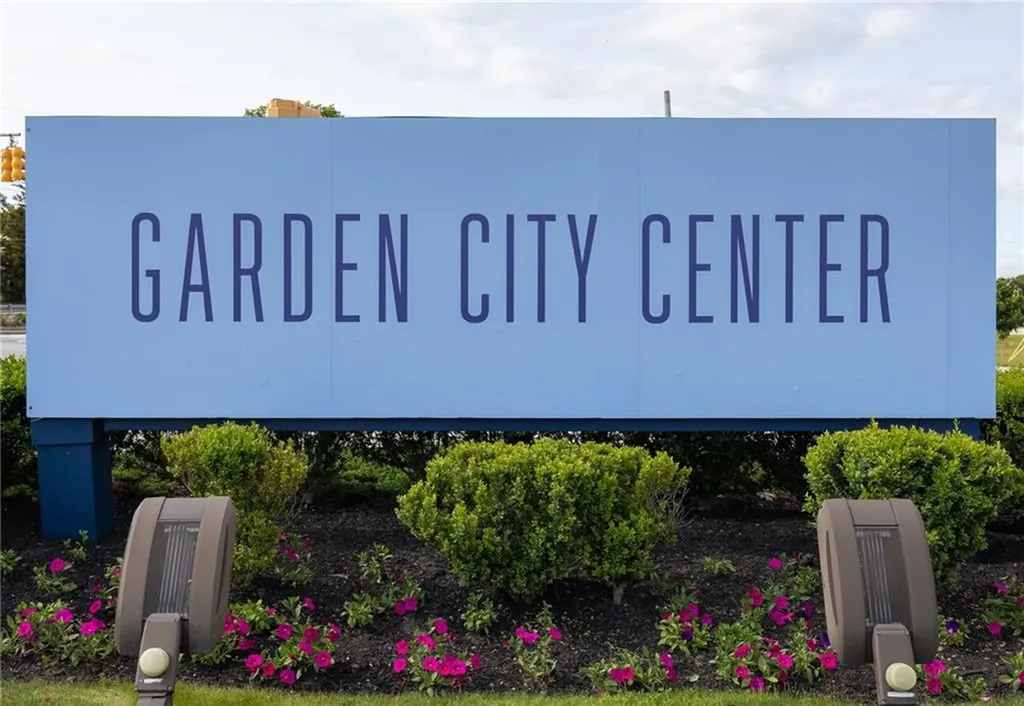 11 Laurelhurst Road Cranston RI 02920