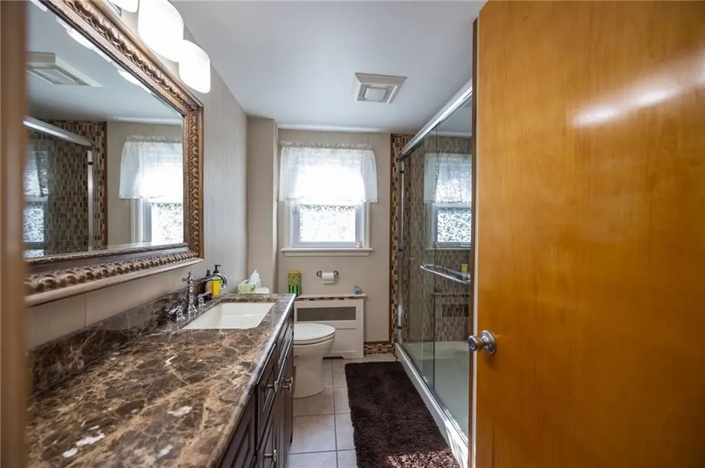 11 Laurelhurst Road Cranston RI 02920