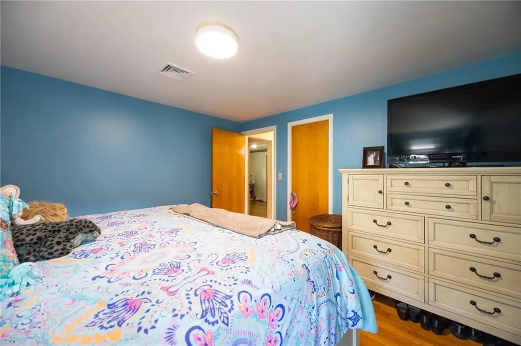 11 Laurelhurst Road Cranston RI 02920