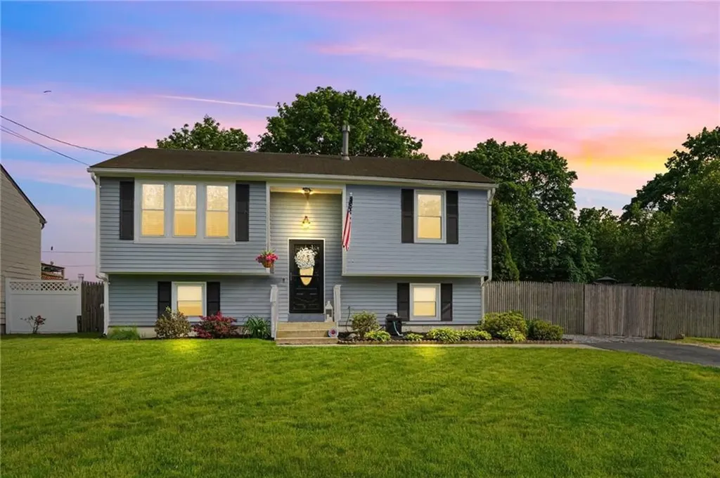 60 River Vue Avenue Warwick RI 02889