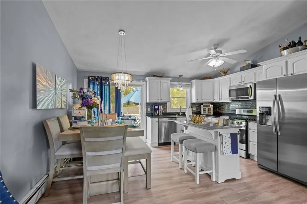60 River Vue Avenue Warwick RI 02889
