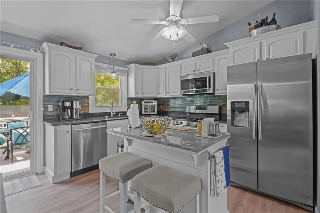 60 River Vue Avenue Warwick RI 02889