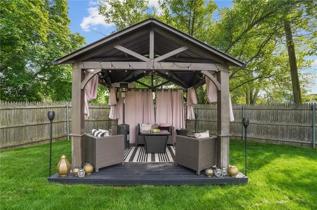 60 River Vue Avenue Warwick RI 02889