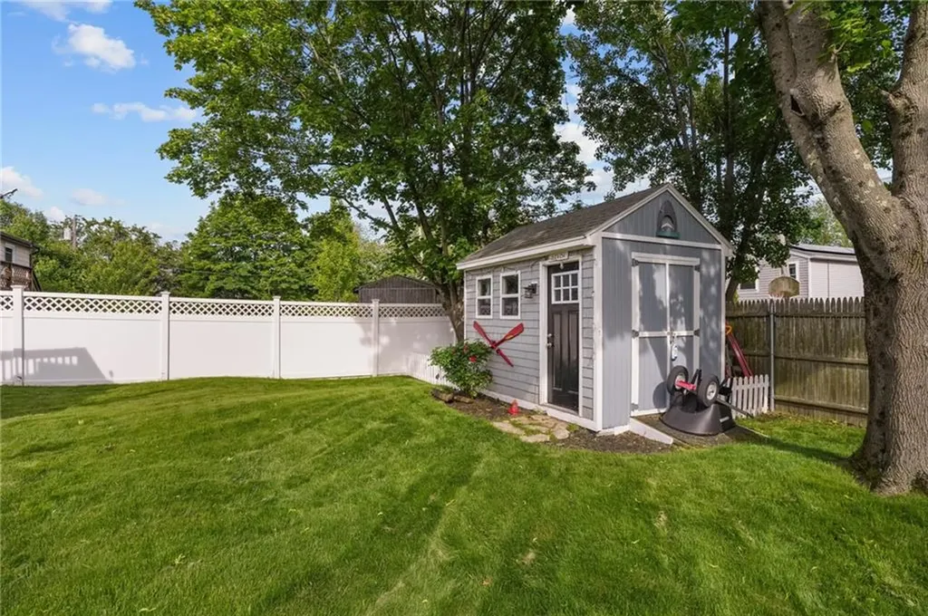 60 River Vue Avenue Warwick RI 02889