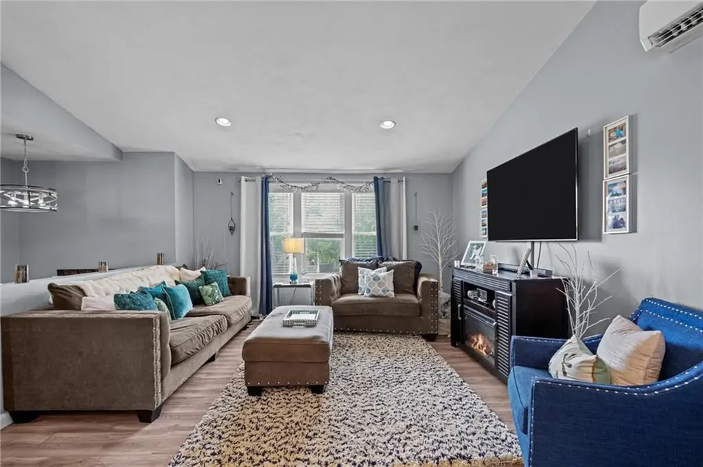 60 River Vue Avenue Warwick RI 02889