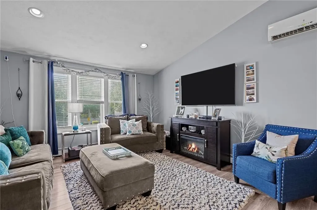 60 River Vue Avenue Warwick RI 02889