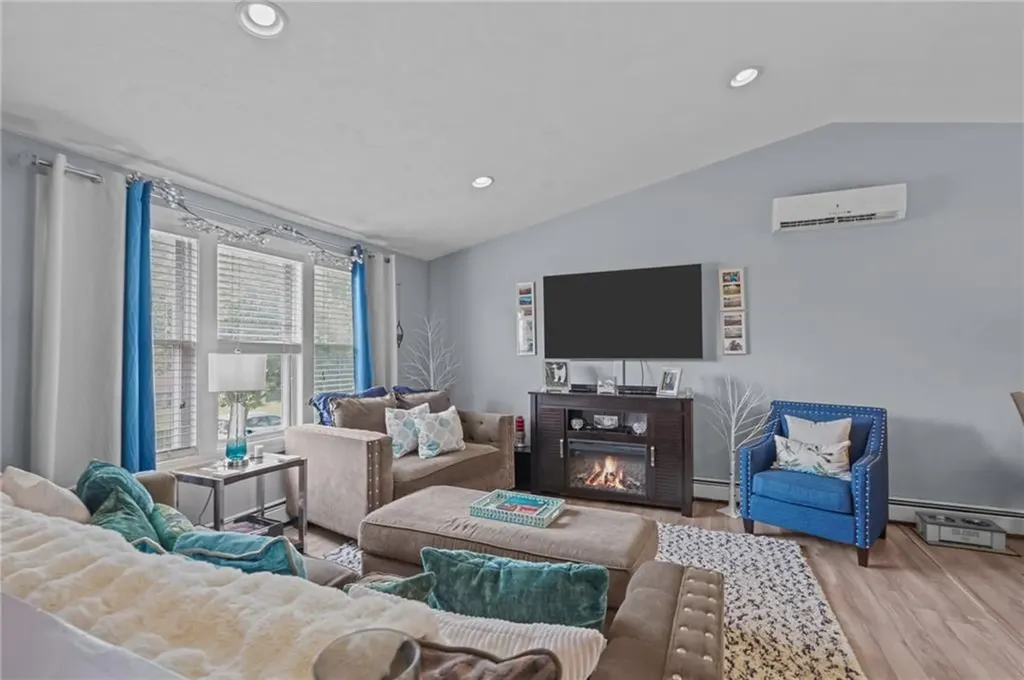 60 River Vue Avenue Warwick RI 02889