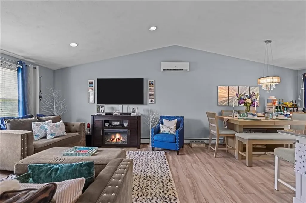 60 River Vue Avenue Warwick RI 02889