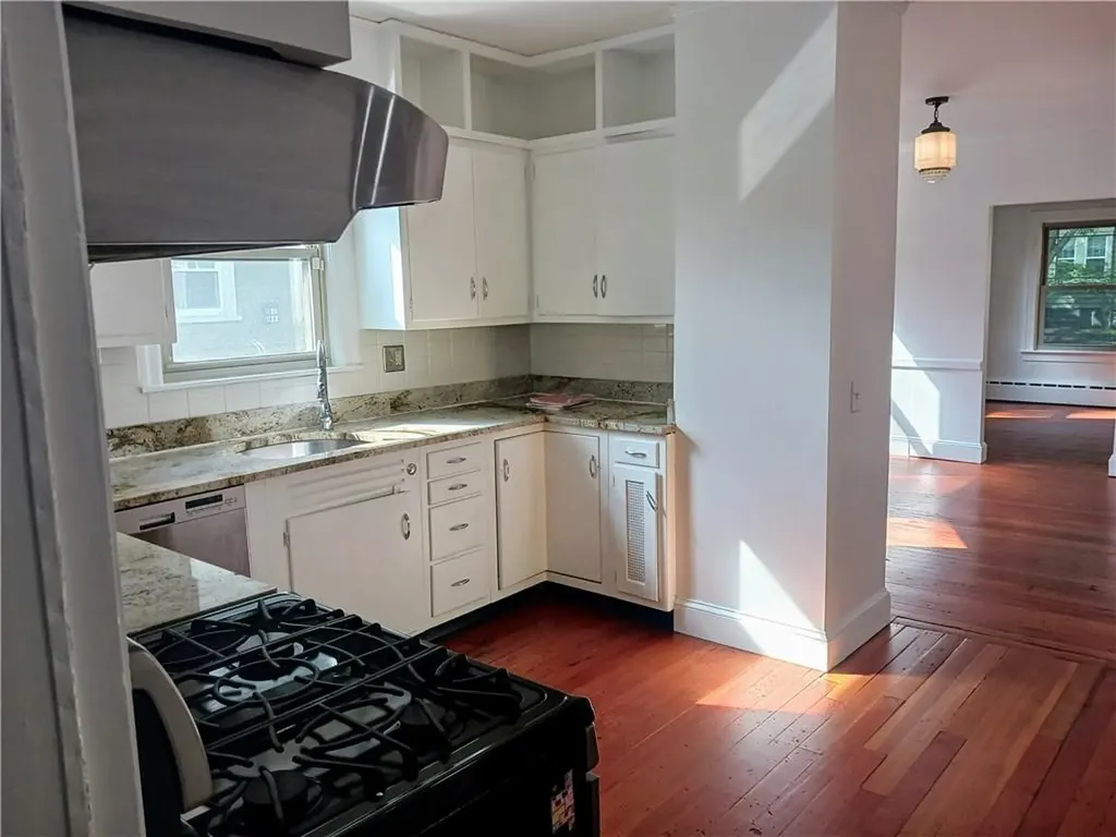 19 Vassar Avenue Providence RI 02906