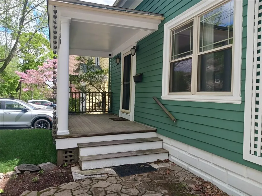 19 Vassar Avenue Providence RI 02906