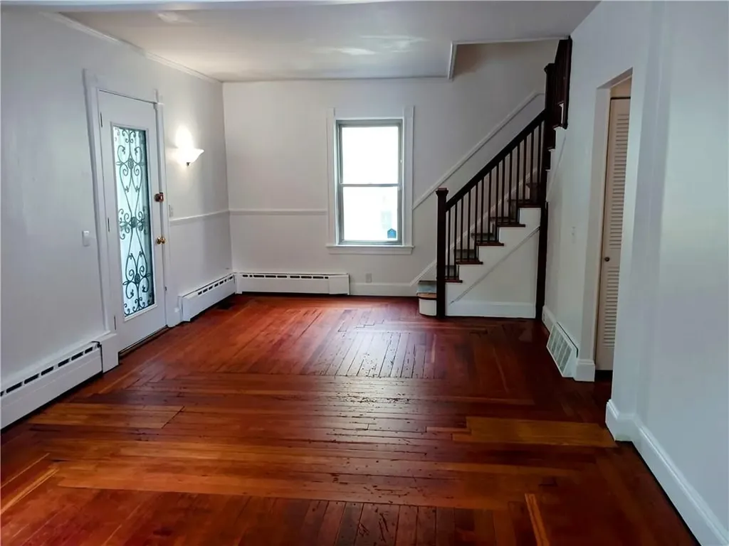 19 Vassar Avenue Providence RI 02906