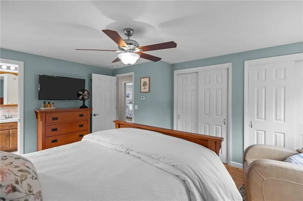15 Womantam Lane Cumberland RI 02864