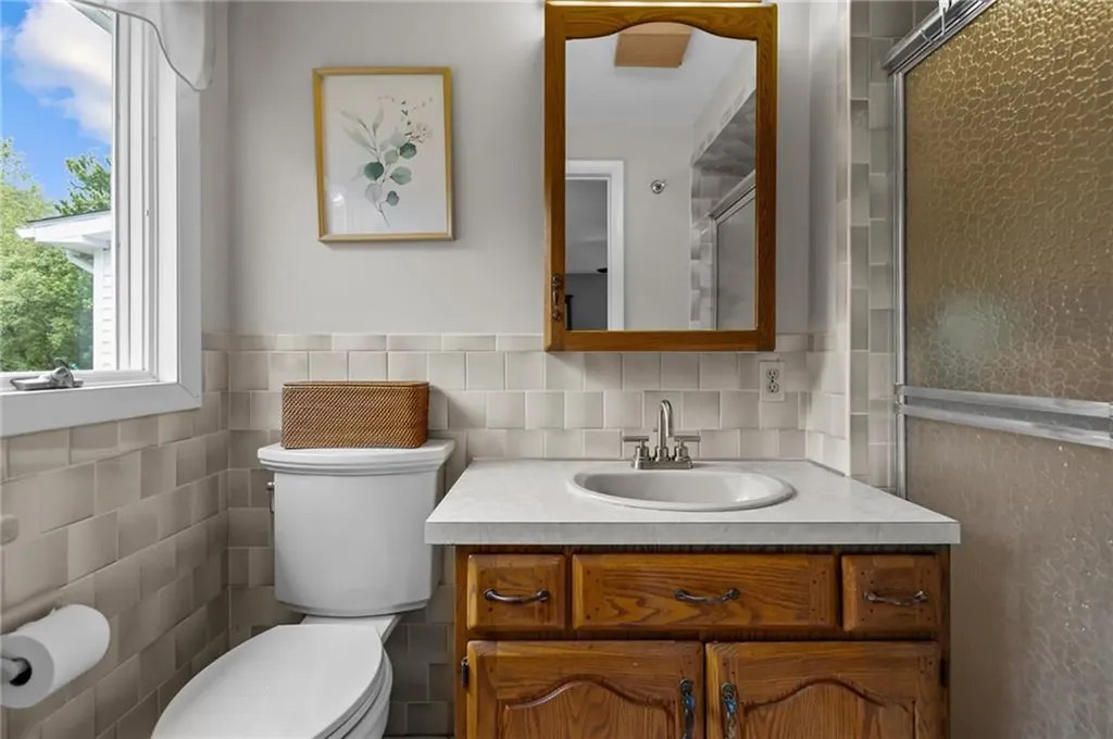 15 Womantam Lane Cumberland RI 02864