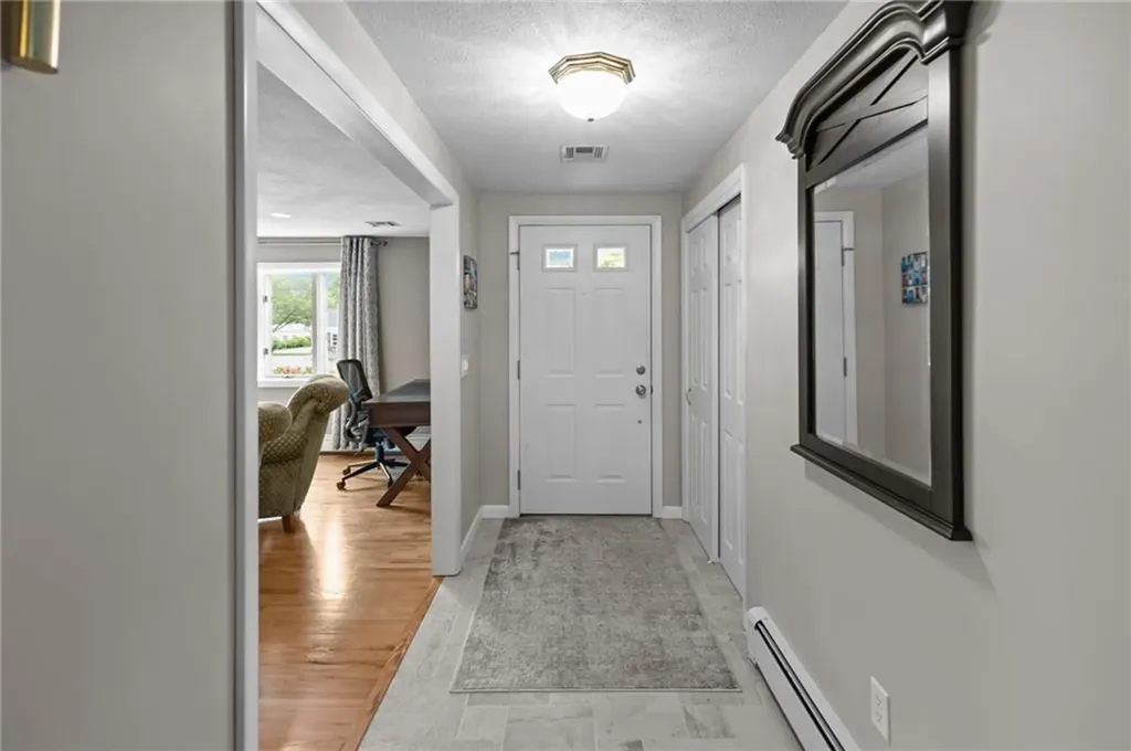 15 Womantam Lane Cumberland RI 02864