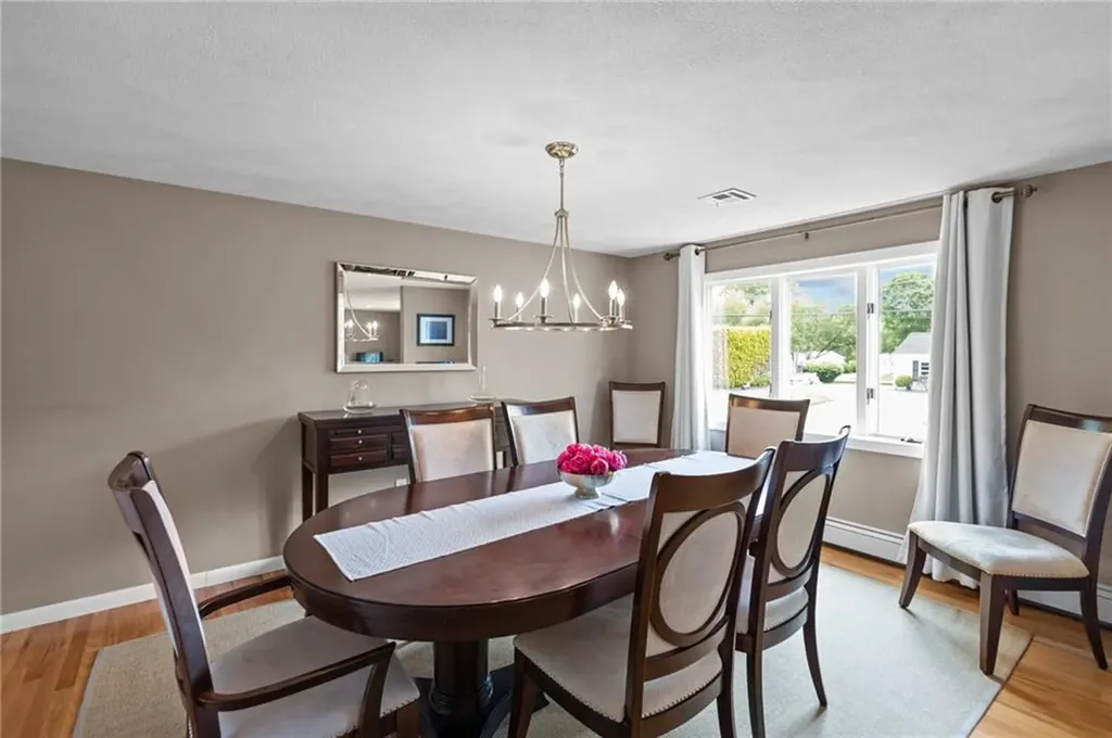 15 Womantam Lane Cumberland RI 02864