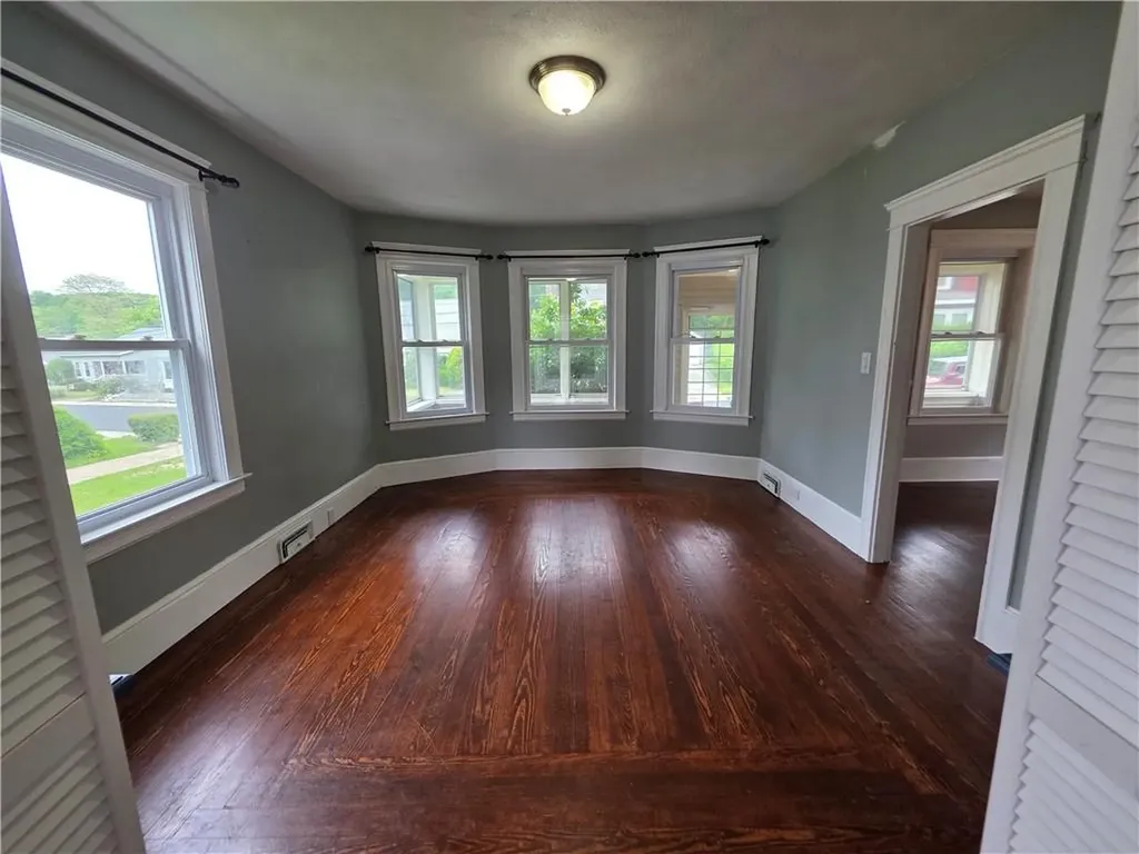 94 Huntington Avenue Woonsocket RI 02895
