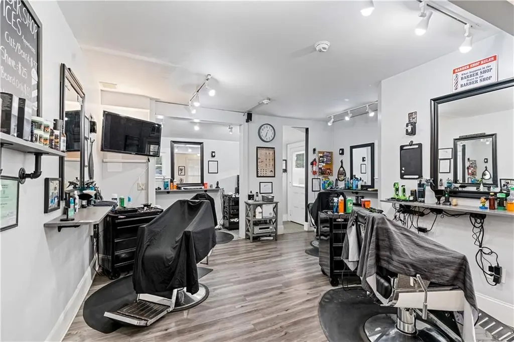 74 Maple Avenue Barrington RI 02806