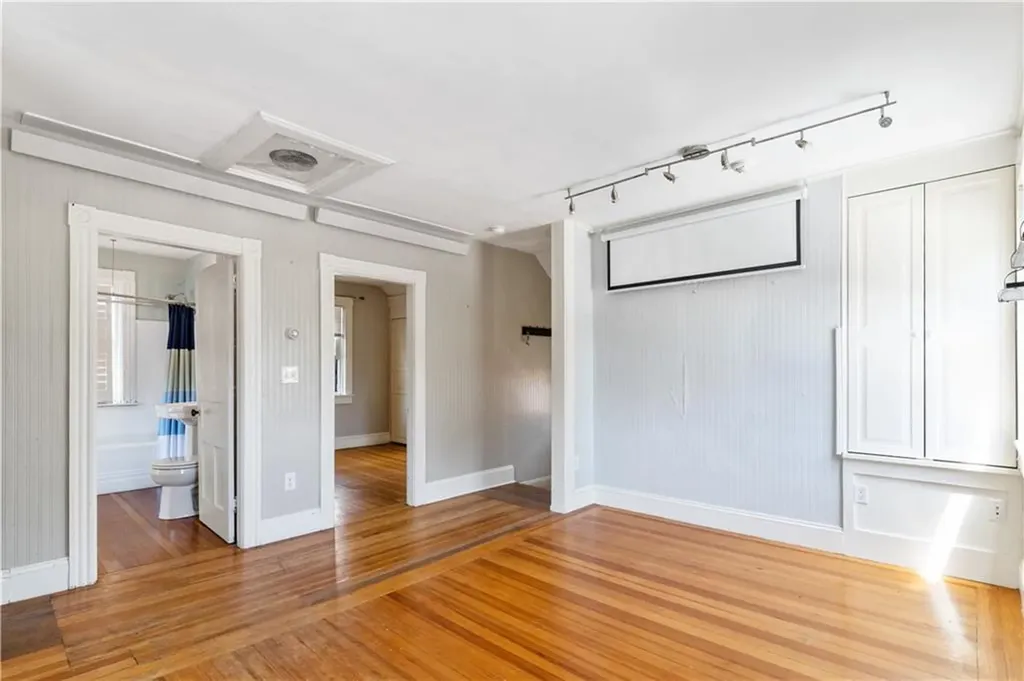 74 Maple Avenue Barrington RI 02806