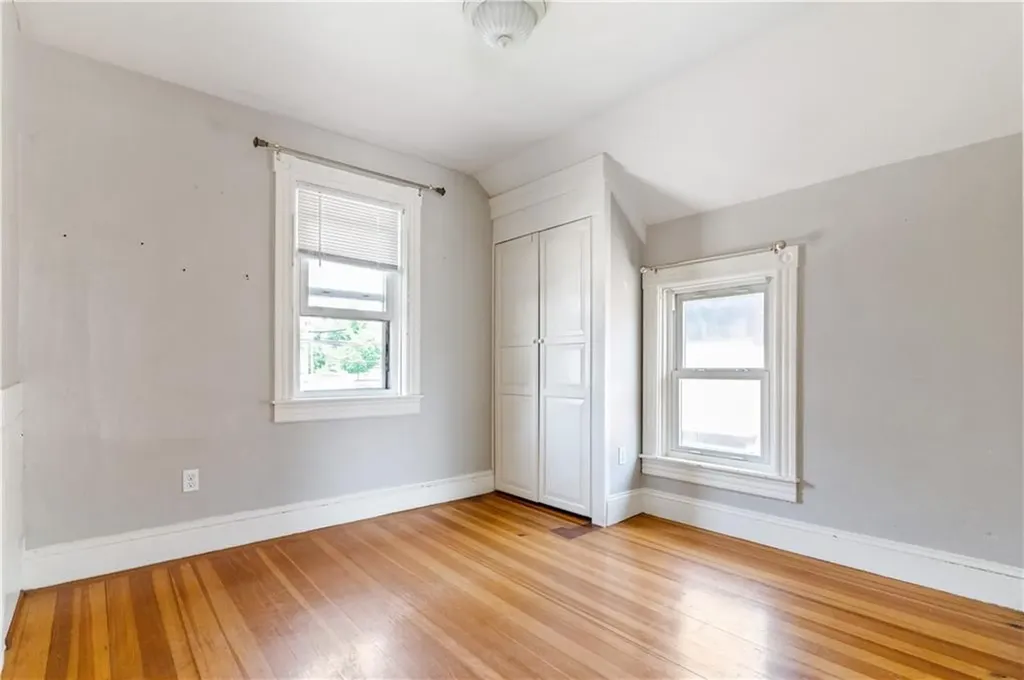 74 Maple Avenue Barrington RI 02806