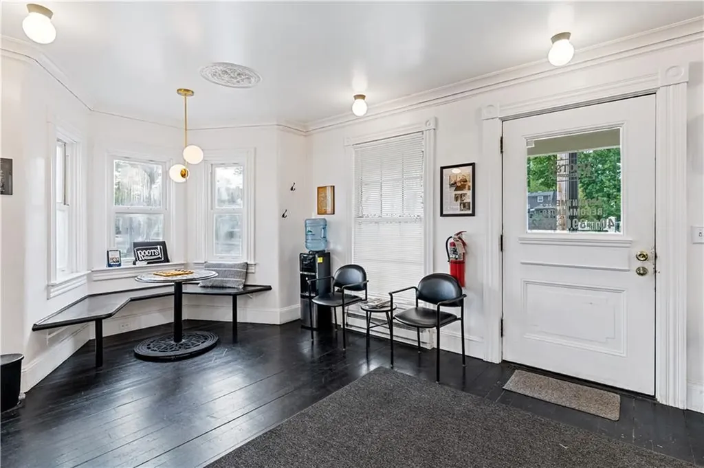 74 Maple Avenue Barrington RI 02806