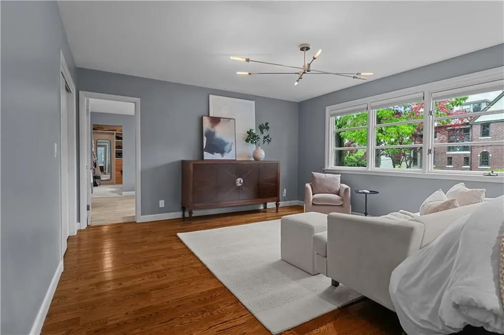 80 Clarendon Avenue Providence RI 02906