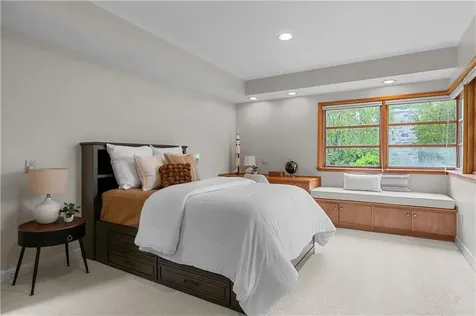 80 Clarendon Avenue Providence RI 02906