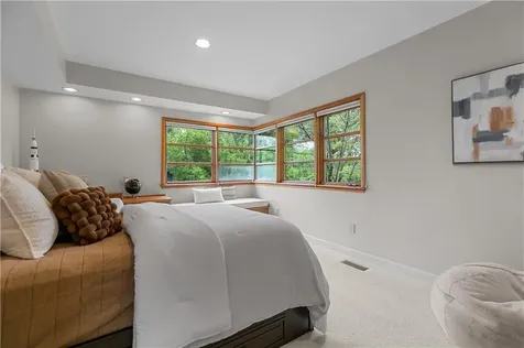 80 Clarendon Avenue Providence RI 02906