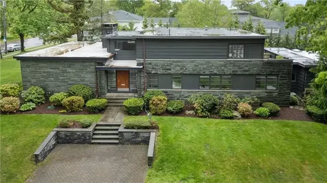 80 Clarendon Avenue Providence RI 02906