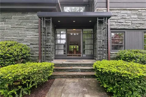 80 Clarendon Avenue Providence RI 02906