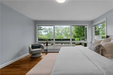 80 Clarendon Avenue Providence RI 02906