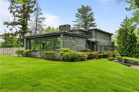 80 Clarendon Avenue Providence RI 02906