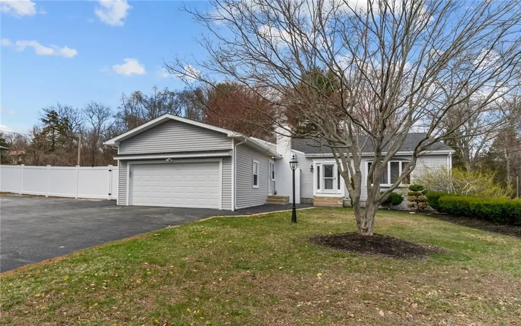 1 Ivy Place Lincoln RI 02865