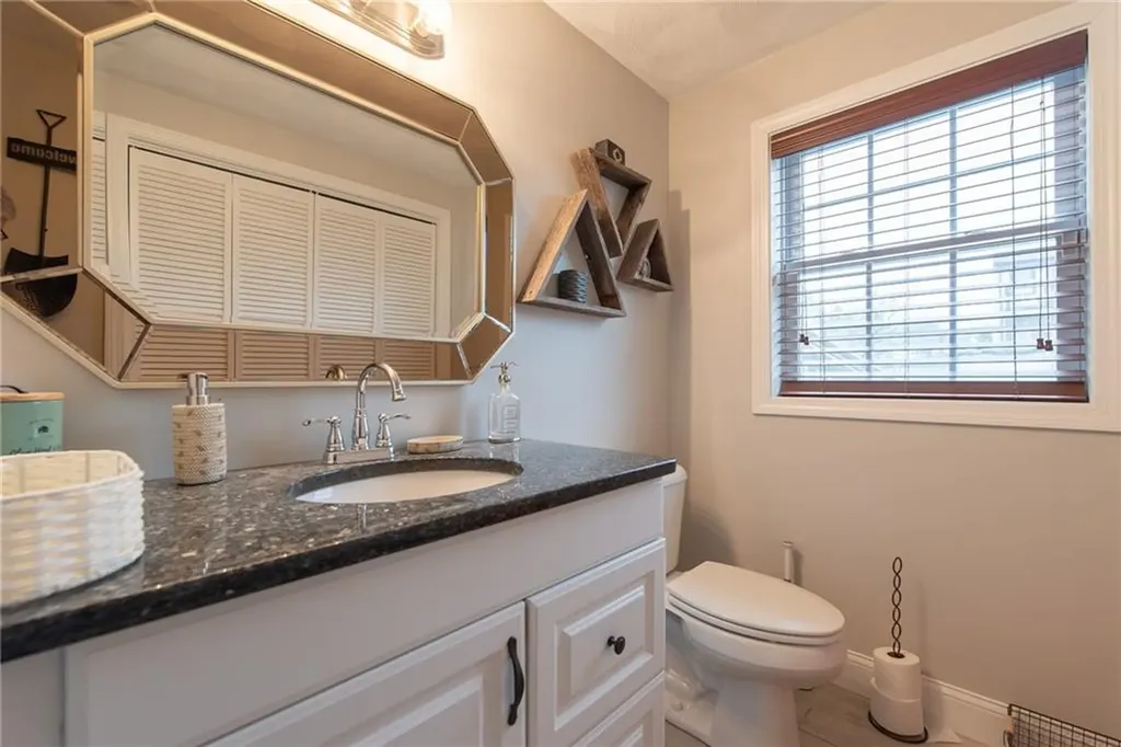 10 Flanders Street Johnston RI 02919