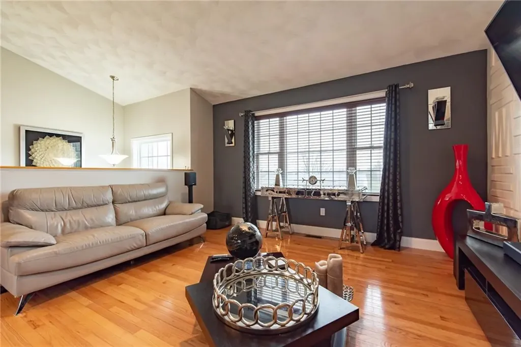 10 Flanders Street Johnston RI 02919
